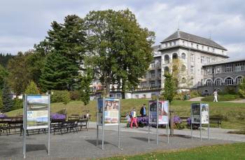 HOSTÍME PUTOVNÍ VÝSTAVU Z VYŠEHRADU