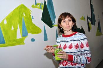 NEJMENŠÍM PŘIPRAVUJEME VESELEJŠÍ UBYTOVÁNÍ. POMÁHÁ NÁM AKADEMICKÁ MALÍŘKA.