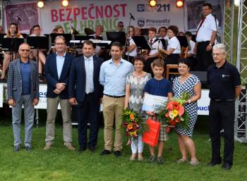 SPOLEČNÝMI SILAMI JSME VYBRALI SEDMDESÁT TISÍC NA SPECIÁLNÍ PŘÍSTROJ