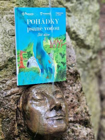 Pohádky psané vodou