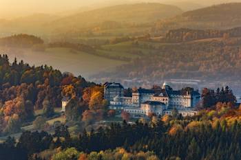 Priessnitzovy léčebné lázně v Jeseníku přijímají na následnou léčebně rehabilitační péči pacienty po prodělaném onemocnění Covid-19