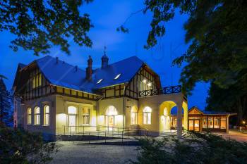 Uzavření restaurace a kavárny